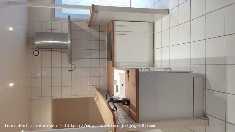 APPARTEMENT - cezy - 2 pièce(s) - 45 m² :: Loyer mensuel : 450 €